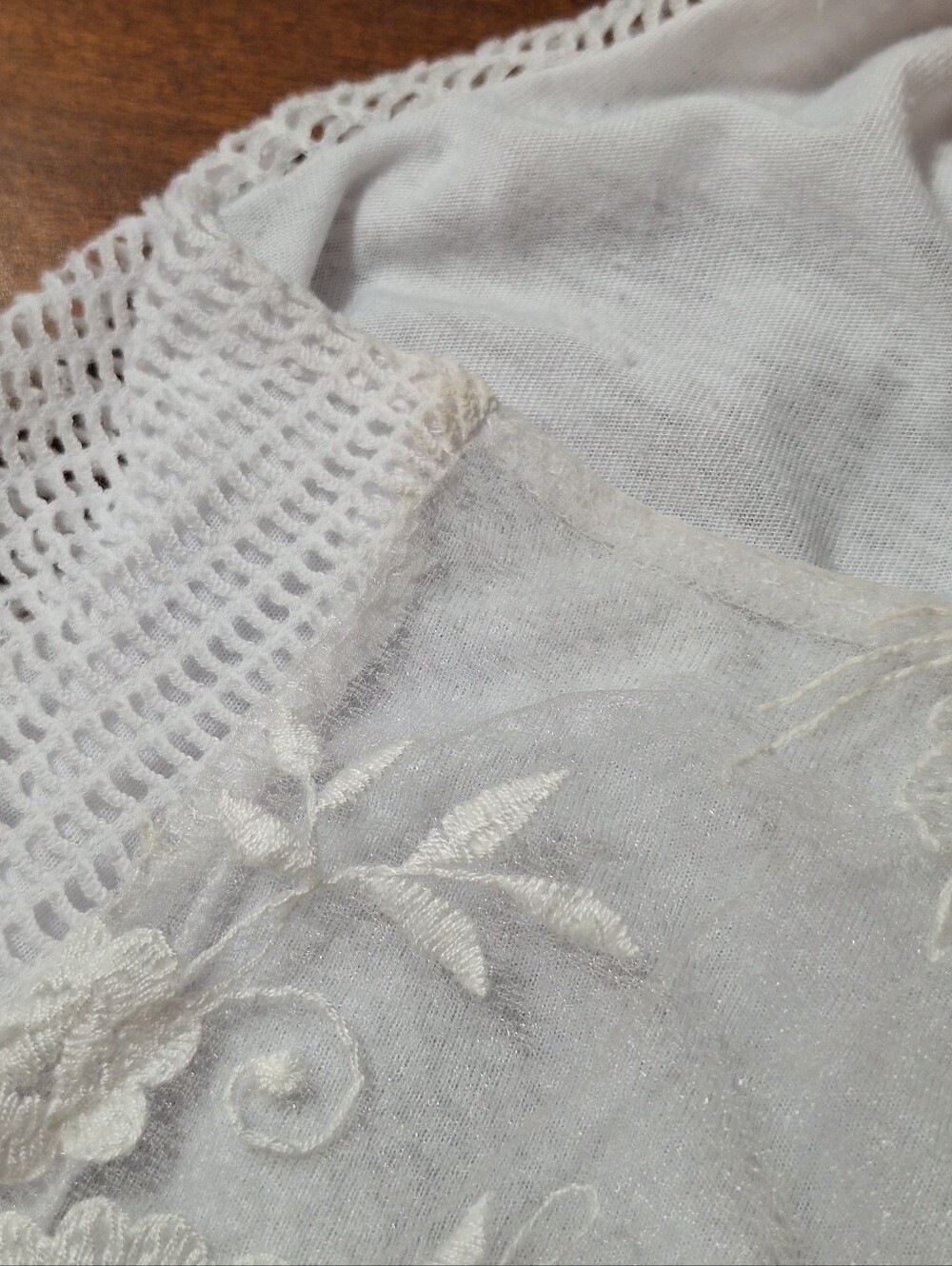 Indigo Soul White Embroidered Sleeveless Tiered Mini Dress Medium Boho Flowy - Picture 14 of 16